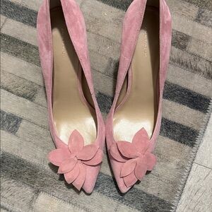 Ann Taylor Pink Suede Heels with Floral Detail 9